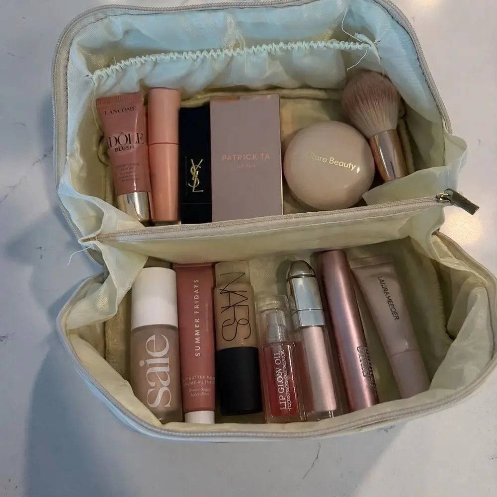 New Large Capacity Travel Cosmetic Bag for Women Waterproof Portable Cream